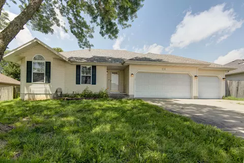 435 N Harrington Dr, Republic, MO 65738