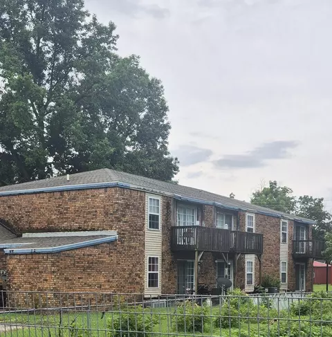 321 W Division St, Mount Vernon, MO 65712