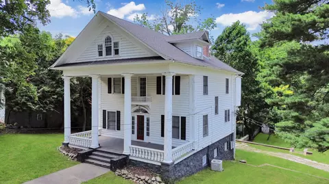 412 S Jefferson St, Neosho, MO 64850
