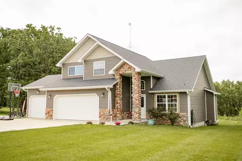 12048 State Highway 32, Roby, MO 65557