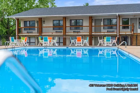 Exterior - 403 Veterans Blvd #201, Branson, MO 65616 photo 6 of 11