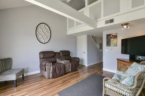 Living - 3 Memory Ln #8, Branson, MO 65616 photo 2 of 5