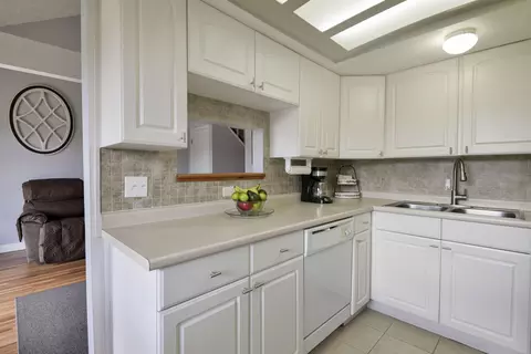 Kitchen - 3 Memory Ln #8, Branson, MO 65616 photo 1 of 2