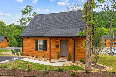 117 Hillside Pass, Hollister, MO 65672