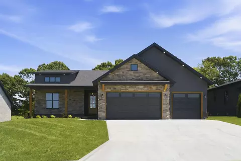 5274 N Seacrest Dr, Ozark, MO 65721