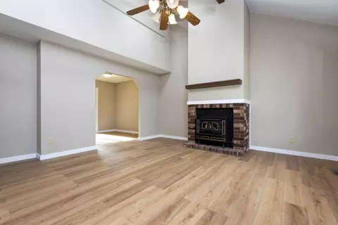 4444 S Robberson Ave, Springfield, MO 65810 photo 3