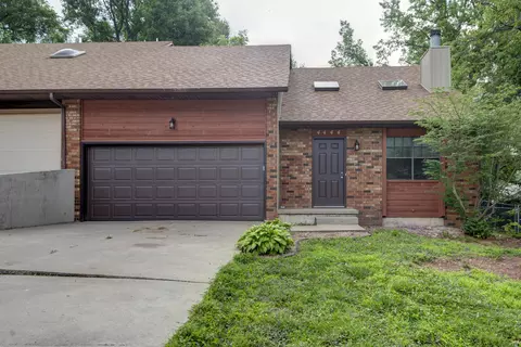 4444 S Robberson Ave, Springfield, MO 65810