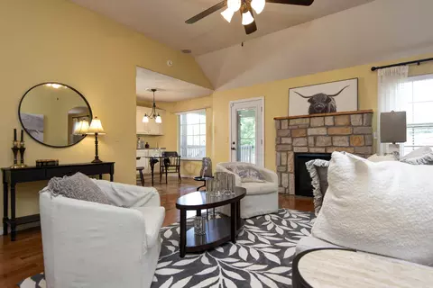 Living - 5306 N 12th Ave, Ozark, MO 65721 photo 2 of 4