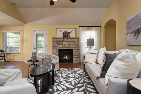 Living - 5306 N 12th Ave, Ozark, MO 65721 photo 1 of 4