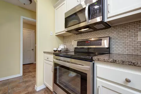 Kitchen - 5306 N 12th Ave, Ozark, MO 65721 photo 5 of 5