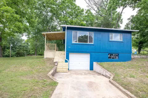 Exterior - 123 Lakeview Dr, Forsyth, MO 65653 photo 3 of 9