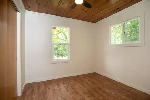 Bedroom - 123 Lakeview Dr, Forsyth, MO 65653 photo 1 of 2