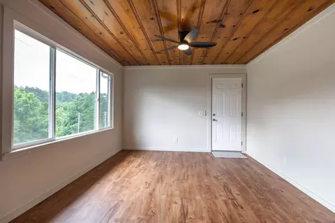 Living - 123 Lakeview Dr, Forsyth, MO 65653 photo 2 of 3
