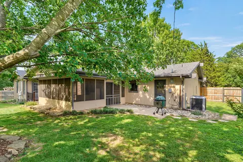 Exterior - 3615 S Parkhill Ave, Springfield, MO 65807 photo 11 of 12