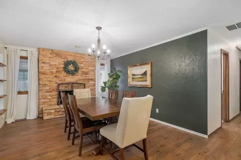Dining - 3615 S Parkhill Ave, Springfield, MO 65807 photo 1 of 2