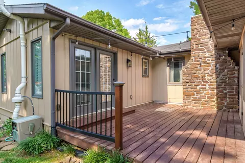 Exterior - 3615 S Parkhill Ave, Springfield, MO 65807 photo 6 of 12