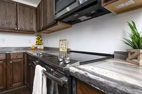 Kitchen - 654 S Laurel Ave, Springfield, MO 65802 photo 4 of 4