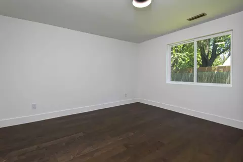 Bedroom - 654 S Laurel Ave, Springfield, MO 65802 photo 2 of 3
