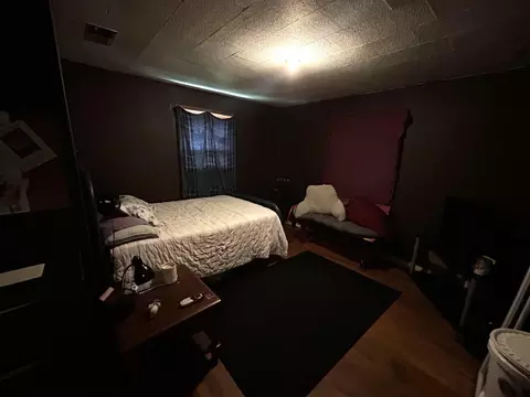 Bedroom - 11833 State Highway 95, Thornfield, MO 65762 photo 2 of 2