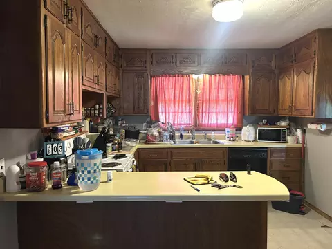 Kitchen - 11833 State Highway 95, Thornfield, MO 65762 photo 2 of 4