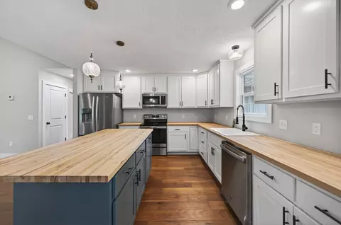 Kitchen - 142 Danalia Dr, Marshfield, MO 65706 photo 3 of 6
