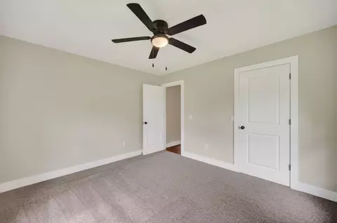 Bedroom - 142 Danalia Dr, Marshfield, MO 65706 photo 5 of 7