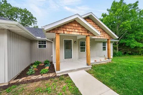 Exterior - 142 Danalia Dr, Marshfield, MO 65706 photo 3 of 9