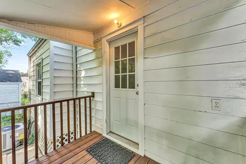 Exterior - 926 S Weaver Ave, Springfield, MO 65806 photo 5 of 9