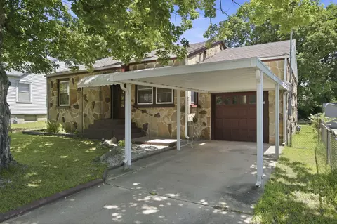 1058 S Thelma Ave, Springfield, MO 65807 photo 2