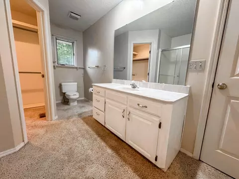 Bath - 4720 S Ash Ave, Springfield, MO 65804 photo 3 of 5