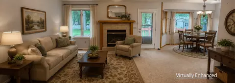 Living - 4720 S Ash Ave, Springfield, MO 65804 photo 2 of 5