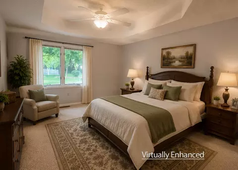 Bedroom - 4720 S Ash Ave, Springfield, MO 65804 photo 1 of 7