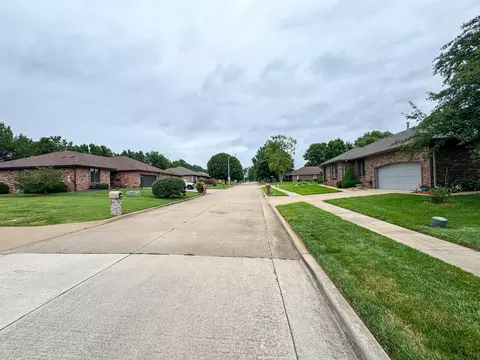 View/Area - 4720 S Ash Ave, Springfield, MO 65804 photo 2 of 2
