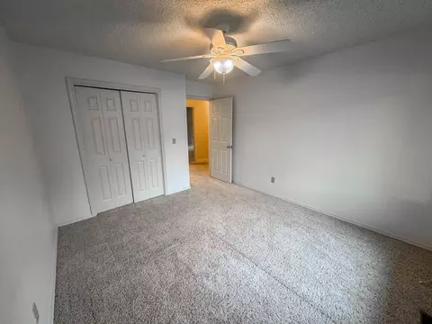 Bedroom - 4720 S Ash Ave, Springfield, MO 65804 photo 4 of 7