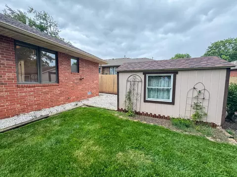 Exterior - 4720 S Ash Ave, Springfield, MO 65804 photo 5 of 12