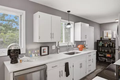 Kitchen - 504 Truman Dr, Branson, MO 65616 photo 2 of 4