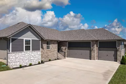 Exterior - 4223 Tuscany Cir, Ozark, MO 65721 photo 8 of 8