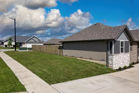 Exterior - 4223 Tuscany Cir, Ozark, MO 65721 photo 6 of 8