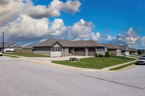 Exterior - 4223 Tuscany Cir, Ozark, MO 65721 photo 7 of 8