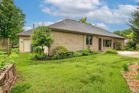 Exterior - 3135 E Topping Cir, Springfield, MO 65804 photo 6 of 6