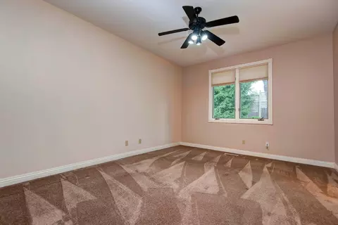 Bedroom - 3135 E Topping Cir, Springfield, MO 65804 photo 2 of 2