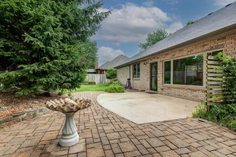 Exterior - 3135 E Topping Cir, Springfield, MO 65804 photo 2 of 6