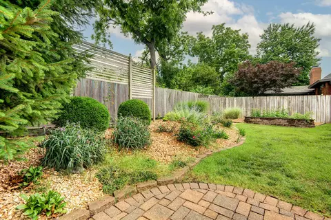 Exterior - 3135 E Topping Cir, Springfield, MO 65804 photo 5 of 6
