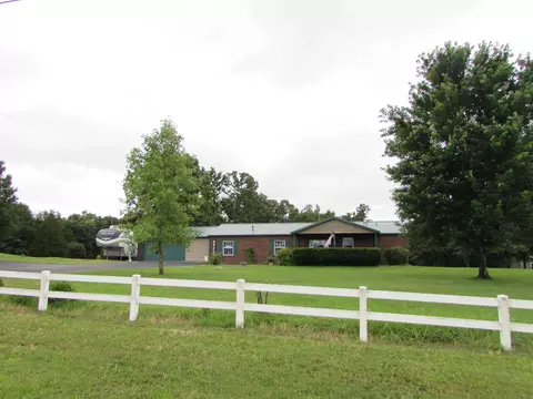 281 Lake Ranch Rd, Kissee Mills, MO 65680