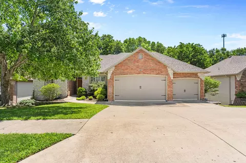 5174 S Clifton Ave, Springfield, MO 65810 photo 2
