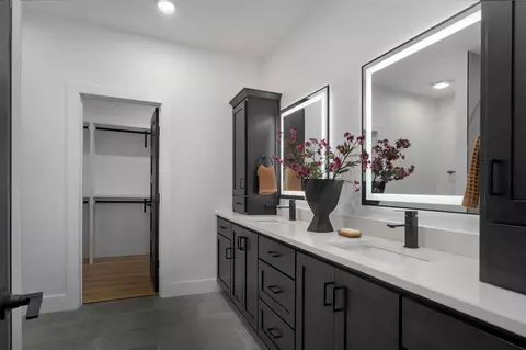 Bath - 1825 E Skyline Ave, Ozark, MO 65721 photo 1 of 5