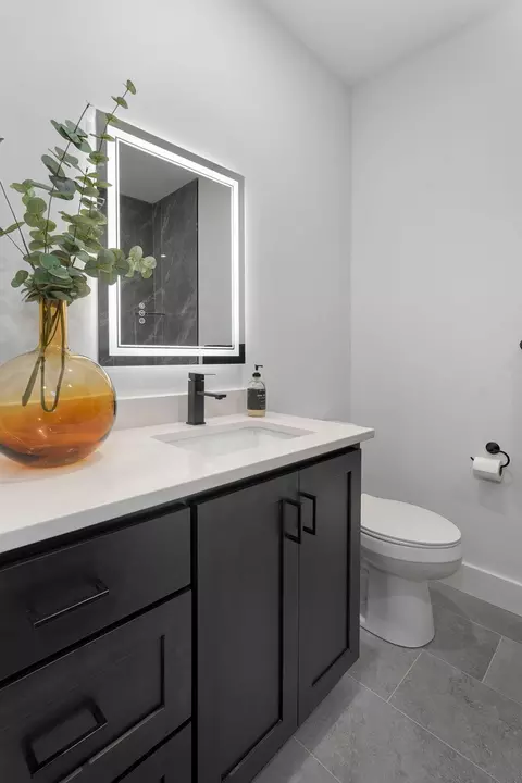 Bath - 1825 E Skyline Ave, Ozark, MO 65721 photo 4 of 5