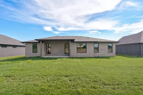 Exterior - 1825 E Skyline Ave, Ozark, MO 65721 photo 7 of 8