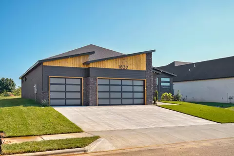 1837 E Skyline Ave, Ozark, MO 65721 photo 2