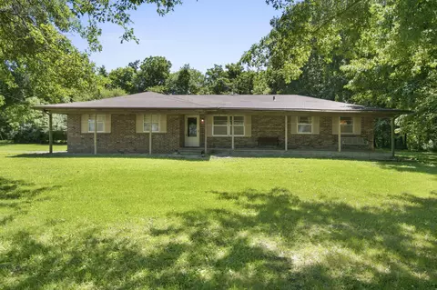 4220 N Farm Road 103, Springfield, MO 65803
